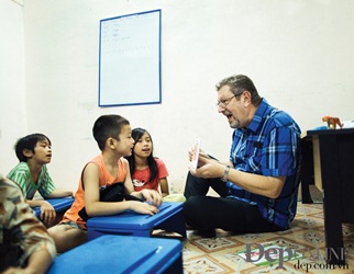 Tạp chí đẹp phỏng vấn tình nguyện viên Volunteer House Vietnam